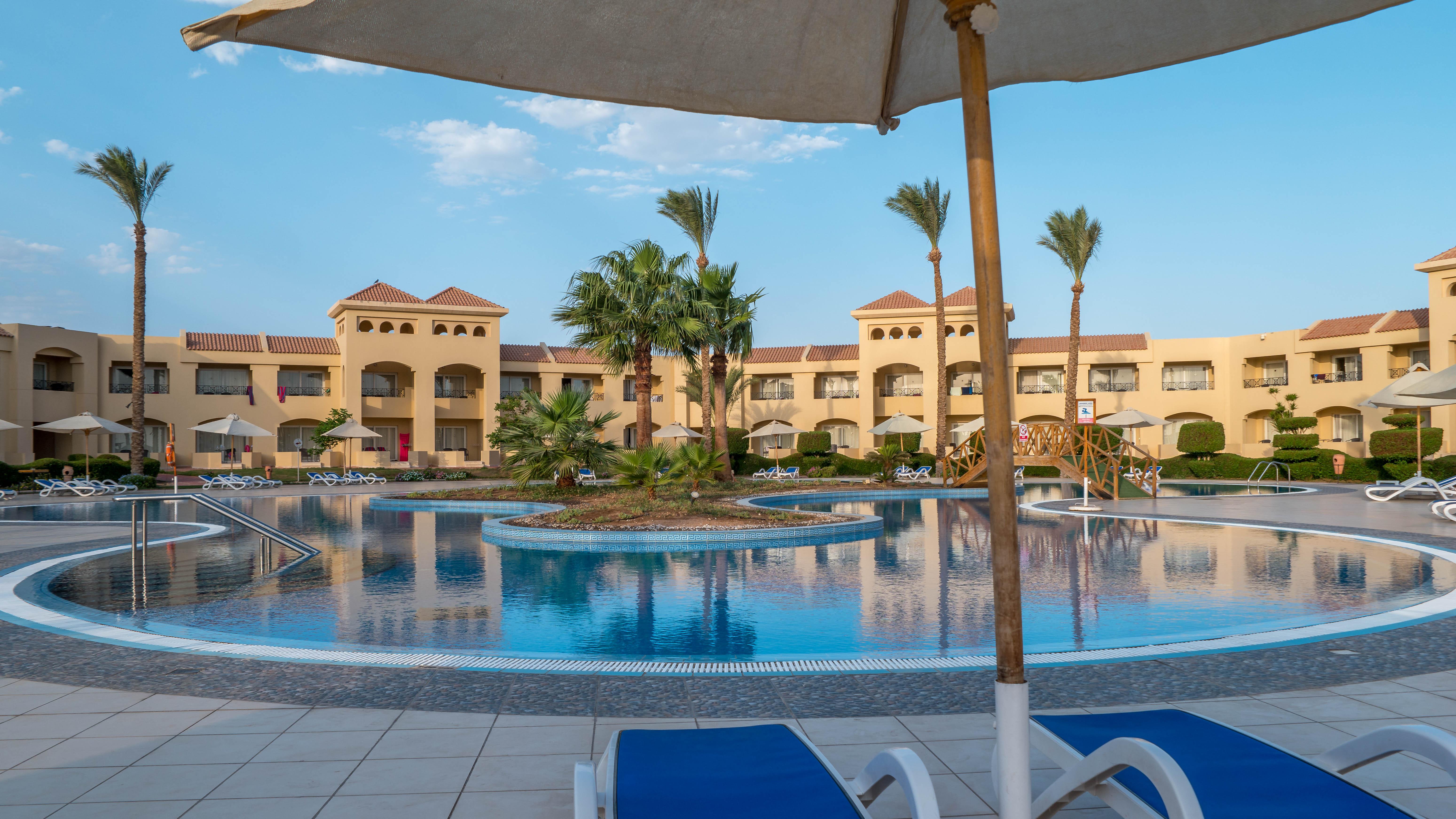 Cleopatra Luxury Beach Resort Makadi Bay - Adults Only フルガダ エクステリア 写真
